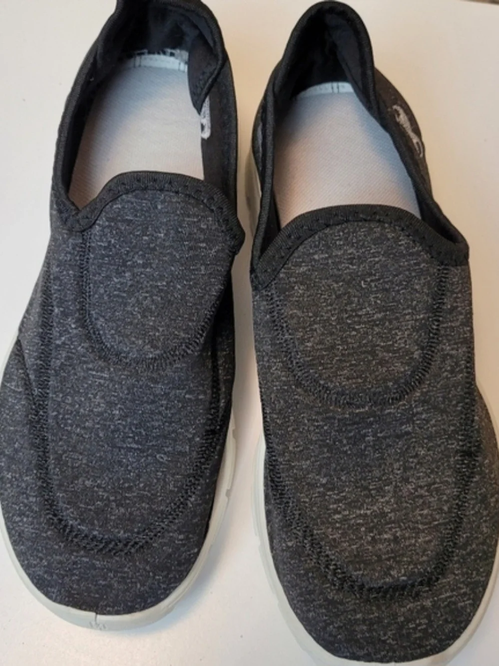 Charcoal Gray Knit Slip-On Shoes US 8 EU41